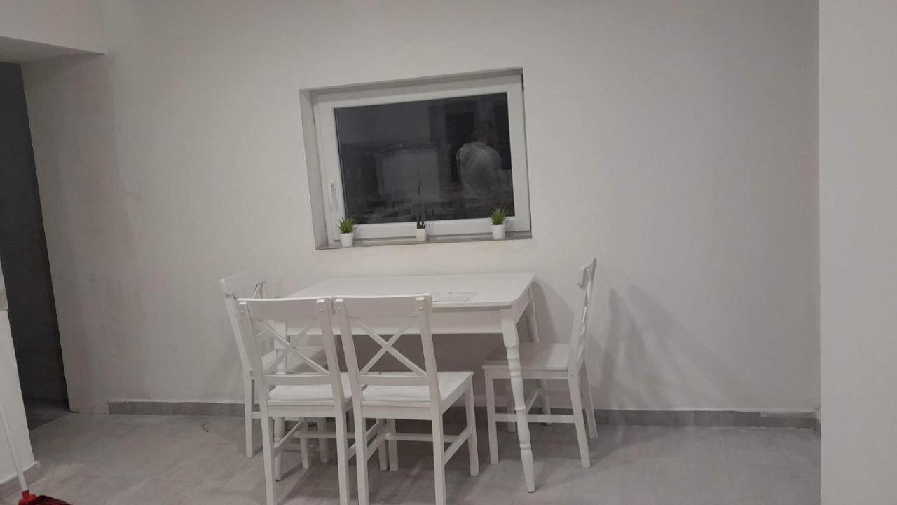 Appartement Horvath Apartman à Keszthely Extérieur photo