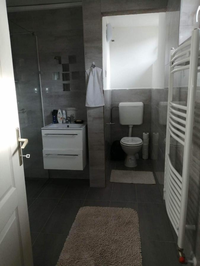 Appartement Horvath Apartman à Keszthely Extérieur photo