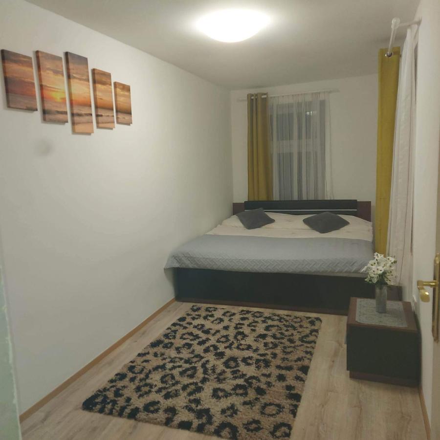 Appartement Horvath Apartman à Keszthely Extérieur photo